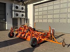 Struik Frontfräse mit Spurreißer