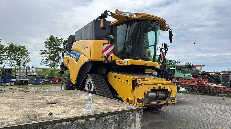 New Holland New Holland Cr8080 4x4