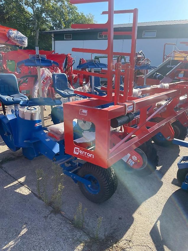 Ferrari FMAX 4 element transplanter