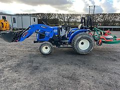 New Holland Boomer 35