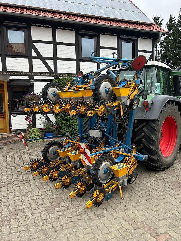 Kleine Unicorn Synchro Drive 12 reihig Mulchsaat