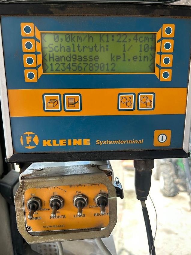 Kleine Unicorn Synchro Drive 12 reihig Mulchsaat