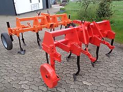Howard Howard Kurzgrubber 3m Frontgrubber Vorbaugrubber 8 Gechraubte Stiele Luftbereifte Stützräder Neulackierung Kongskilde Grübber 6 Stiel Stützräder Zapfwellendurchtrieb Kein Amazone TL Lemken