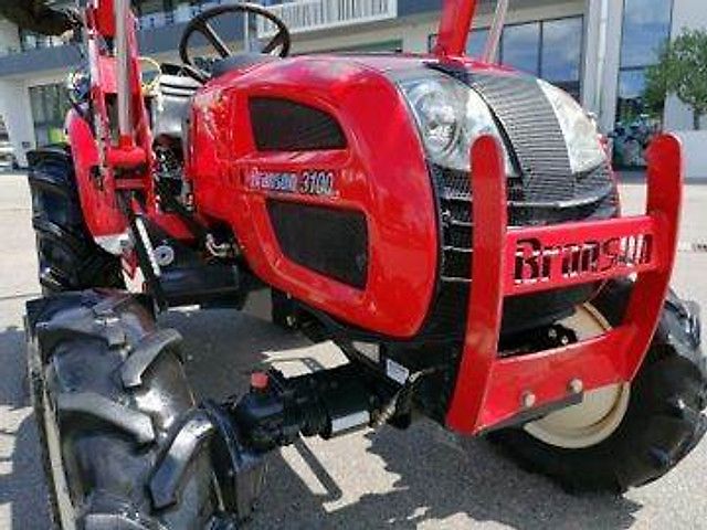 Branson 3100 inkl. Frontlader und Schaufel