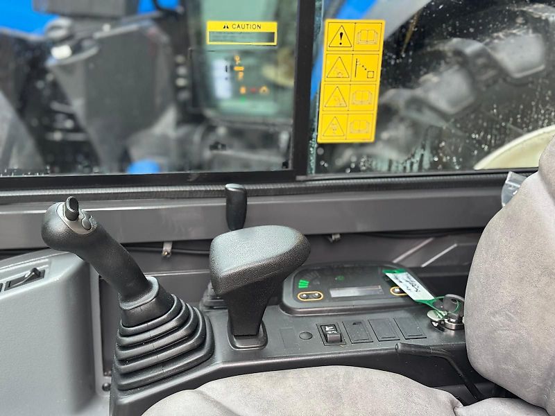 New Holland E 19C Minibagger