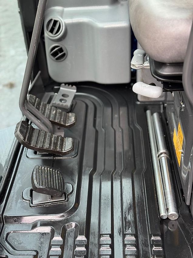 New Holland E 19C Minibagger