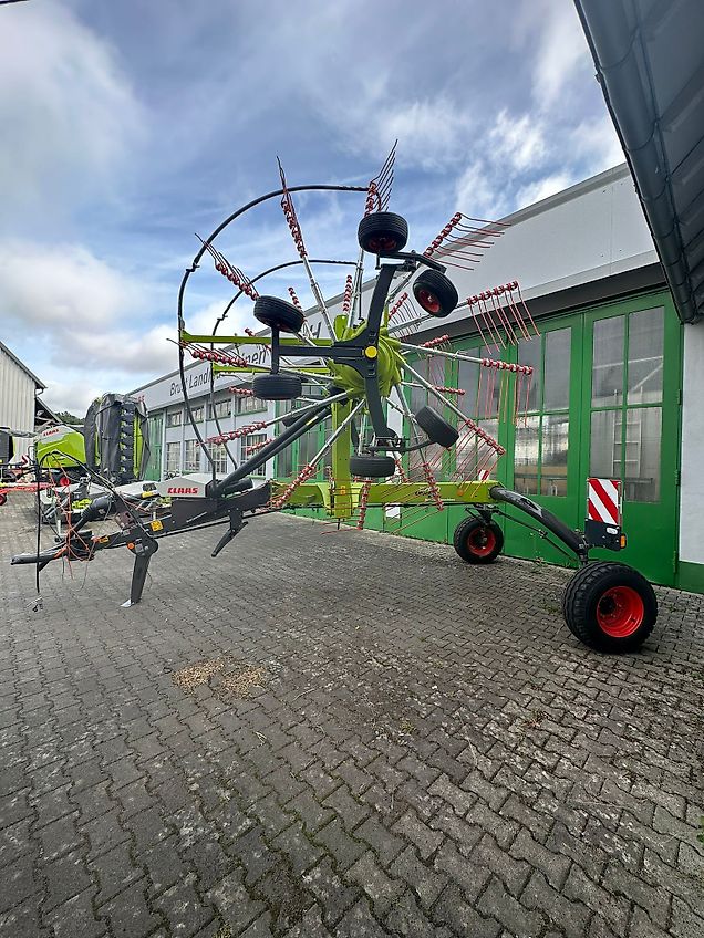 Claas Liner 2700 Trend