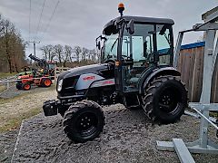 Kompakttraktor mit Kabine | Knegt 404G2 BlackEdition | NEU