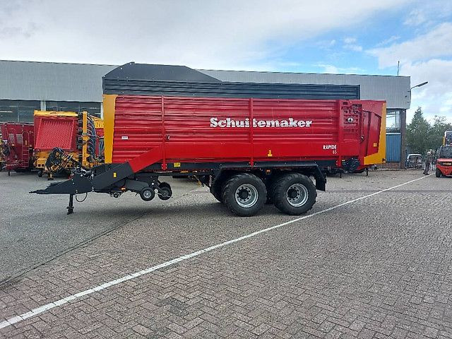 Schuitemaker Rapide 65W opraapwagen