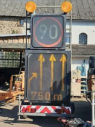 Nissen LED Vorwarntafel Verkehrssicherung Verkehrsleittafel unimo