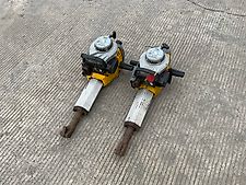 Wacker Neuson 2 X Wacker Neuson BH24 Breaker Guns
