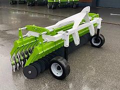 Unkrautbekämpfung Unkrautmaschine Striegel Hacke Weihnachtsbaum