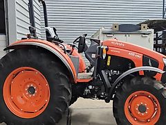 Kubota Kubota traktor M5-092 met fronthef 95 PK