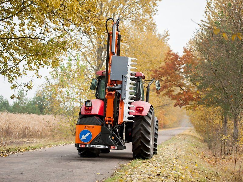 Pronar WWT Auslegemulcher Mulchkopf Astschere Astsäge Mulcher