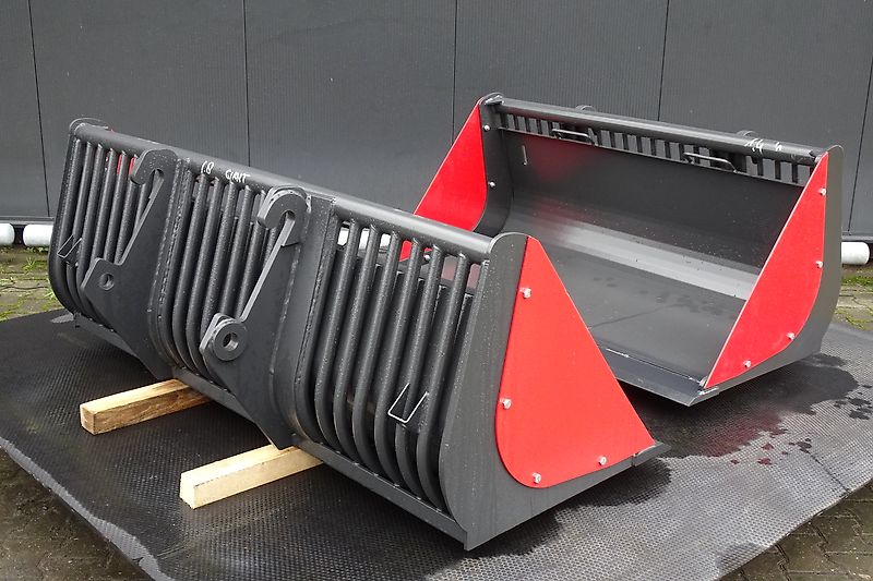 Hofstede Puinbak stenenbak puin tegel spijlen stenen bak met model Giant of Weidemann aankoppeling