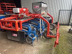 Ferrari Growtech REMOWEED 4 row automatic cultivator