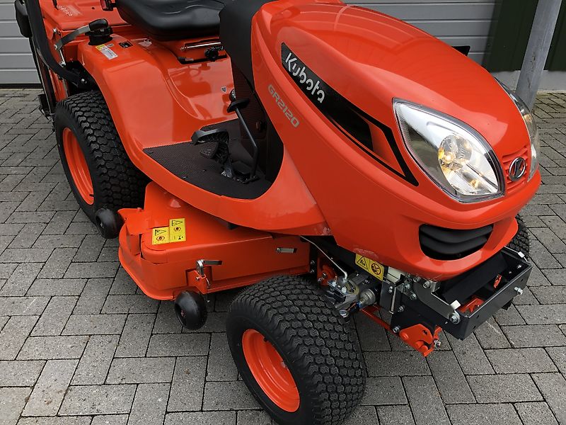 Kubota GR 2120