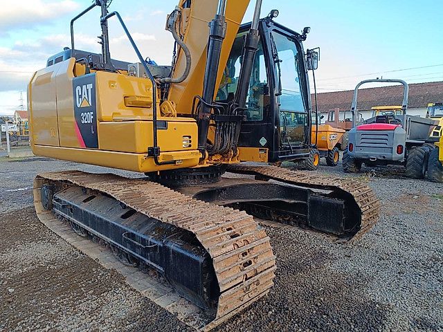 Caterpillar 320FL