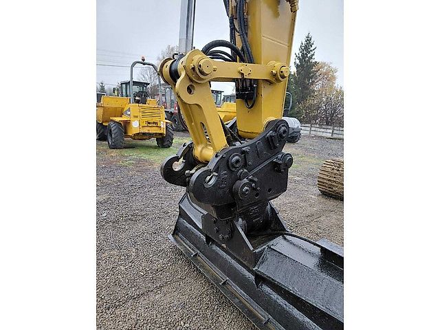 Caterpillar 320FL