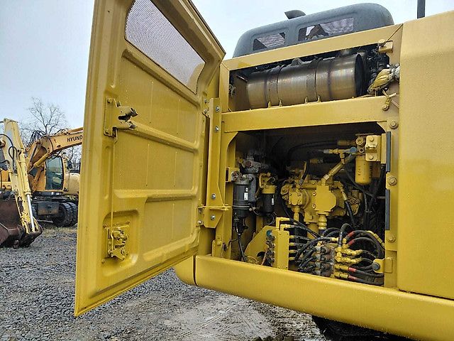 Caterpillar 320FL