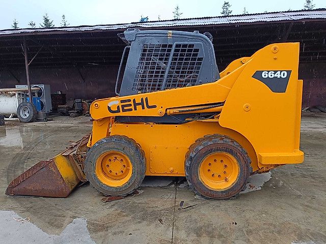 Gehl 6640