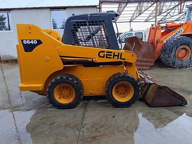 Gehl 6640