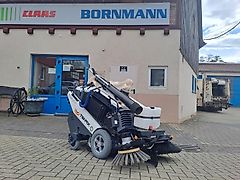 Tenax MaxWind mit Wildkrautbürste und Waschlanze / Desinfizierer