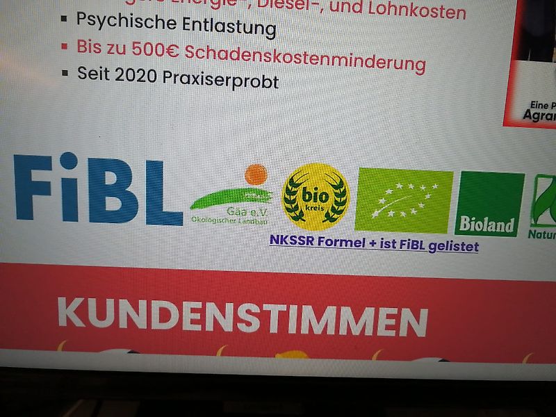 Hatzenbichler Fronthacke 8 reihig Hatzenbichler hydr. Klappung geschobene Fronthacke auch als Heckgerät möglich.Ausstattung mit Häufelkörper sowie Hackscharen alle Arbeitswerkzeuge geschraubt