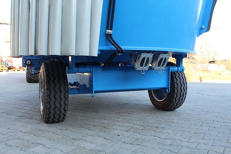 Euromilk Futtermischwagen Rino FX 900 Compact