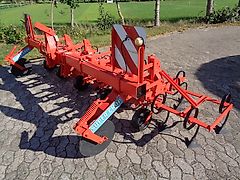 Monosem Modell Multi Crop von Monosem in Neulack 6 Reihig mit Gefedertern Gänsfußscharen mit Rollschutzscheiben bis 75cm Reihenbreite