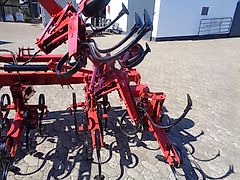 Kongskilde 6 reihiges Hackgerät 75 cm Reihenabstand hydr. Klappung mit gefederten Hackscharen optional 8 reihig
