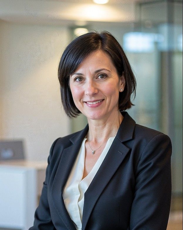 Contactpersonen Mevrouw Erzsebet Fodorne