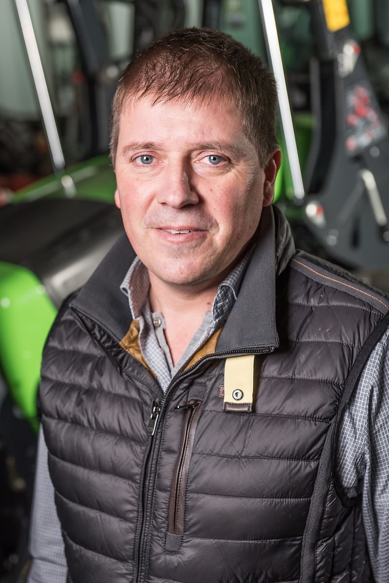 Contactpersonen De heer Dirk Schmidt