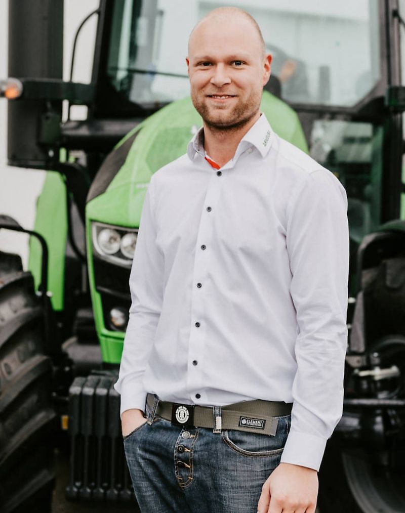 Contactpersonen De heer Lukas Scheibner