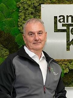 Contactpersonen De heer Gerhard Sabeditsch